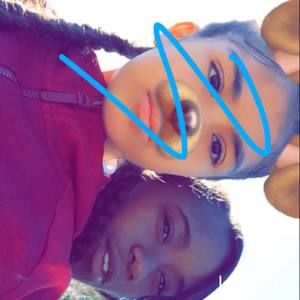 Meet your Posher, Dayanara